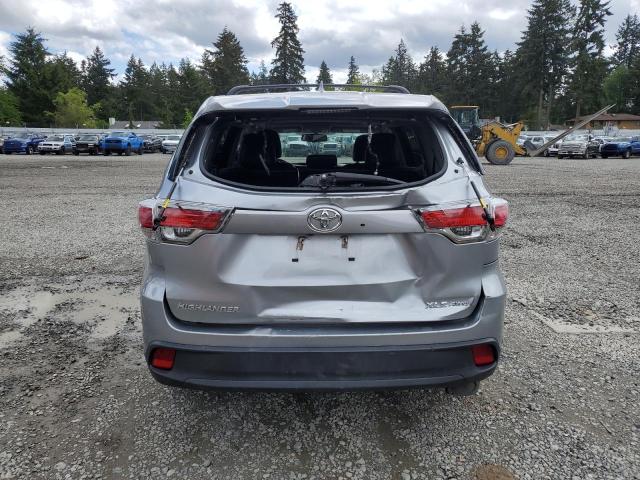 5TDJKRFH0GS309264 - 2016 TOYOTA HIGHLANDER XLE ვერცხლისფერი ფოტო 6