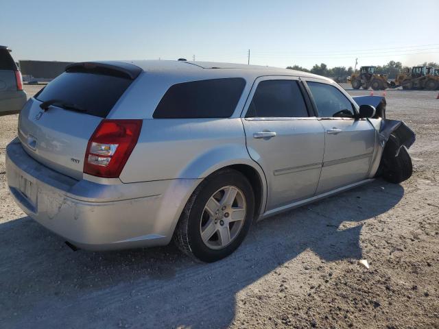 2D4FV47V07H744551 - 2007 DODGE MAGNUM SXT SILVER photo 3