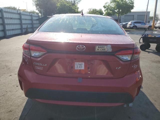 5YFEPRAE8LP051319 - 2020 TOYOTA COROLLA LE წითელი ფოტო 6