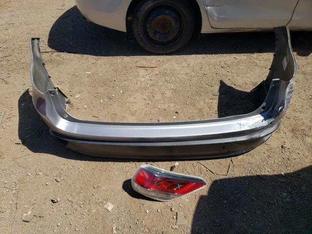 5TDJKRFH4FS167306 - 2015 TOYOTA HIGHLANDER XLE SILVER photo 13