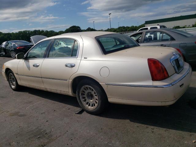 1LNFM83WXWY728900 - 1998 LINCOLN TOWN CARTIER TAN photo 2