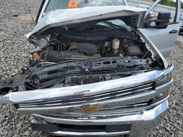 1GC2KUEG1FZ531745 - 2015 CHEVROLET SILVERADO K2500 HEAVY DUTY SILVER photo 11