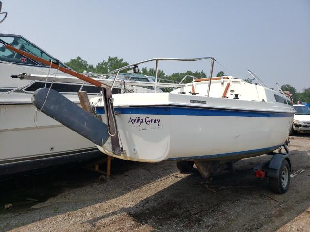 MACR2495M84C - 1984 MACG SAIL BOAT WHITE photo 4