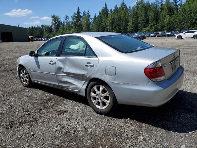 4T1BE30K85U583345 - 2005 TOYOTA CAMRY LE SILVER photo 2