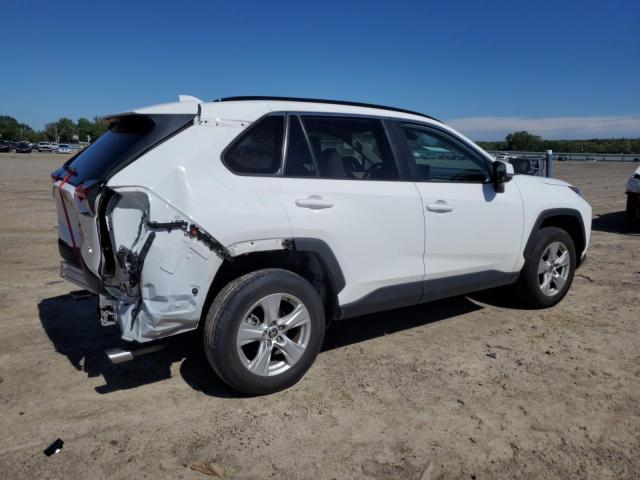 2T3W1RFV5MC140420 - 2021 TOYOTA RAV4 XLE WHITE photo 3
