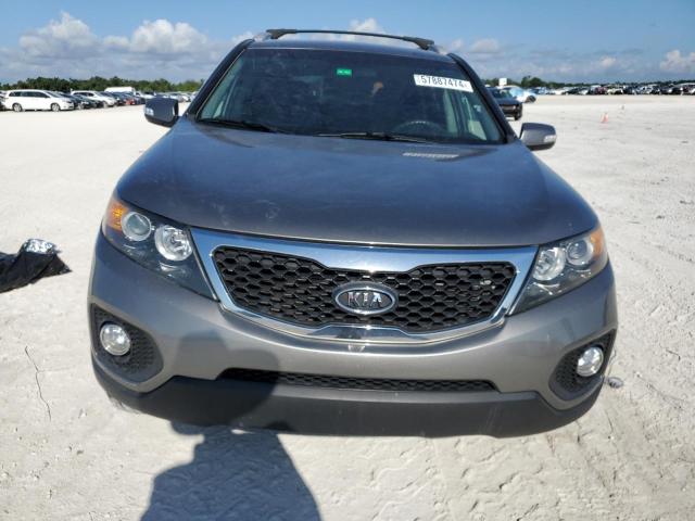 5XYKT3A62DG406589 - 2013 KIA SORENTO LX CHARCOAL photo 5