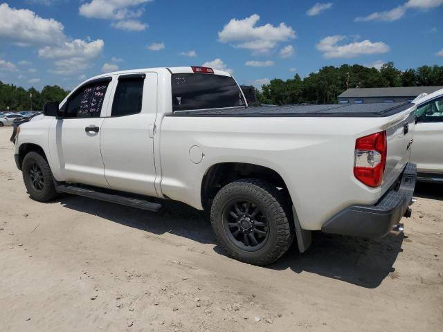 5TFRM5F15GX104140 - 2016 TOYOTA TUNDRA DOUBLE CAB SR/SR5 WHITE photo 2