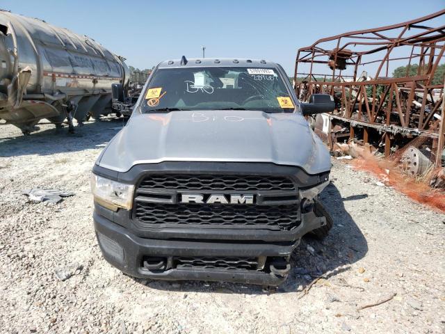 3C6UR5HL6NG289687 - 2023 RAM 2500 TRADESMAN ნაცრისფერი ფოტო 5