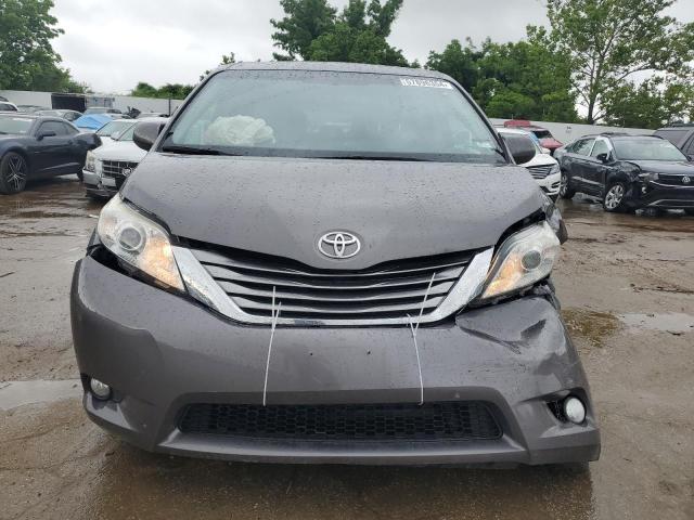 5TDYZ3DC4HS845747 - 2017 TOYOTA SIENNA XLE GRAY photo 5