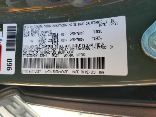 3TMDZ5BN5NM125044 - 2022 TOYOTA TACOMA DOUBLE CAB GREEN photo 12