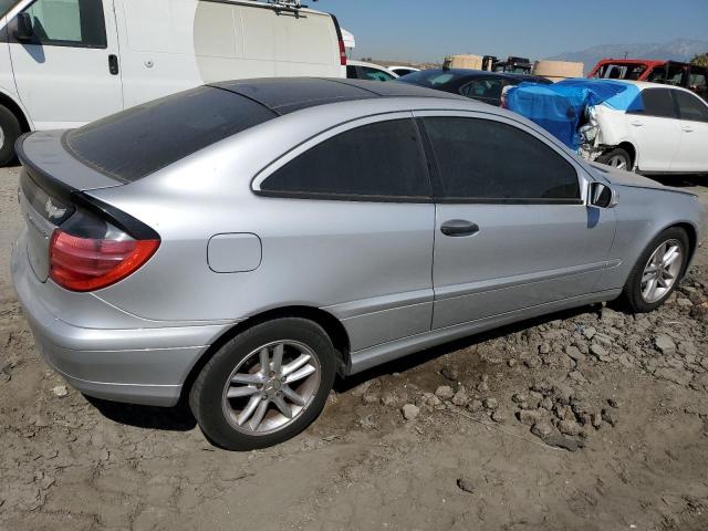 WDBRN40J13A423854 - 2003 MERCEDES-BENZ C 230K SPORT COUPE SILVER photo 3