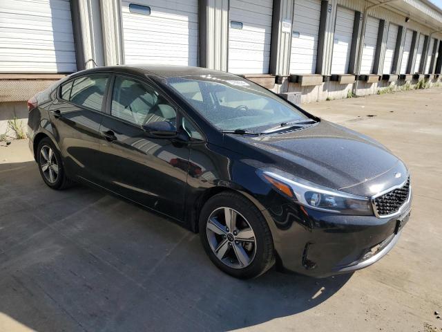 3KPFL4A71JE241417 - 2018 KIA FORTE LX BLACK photo 4