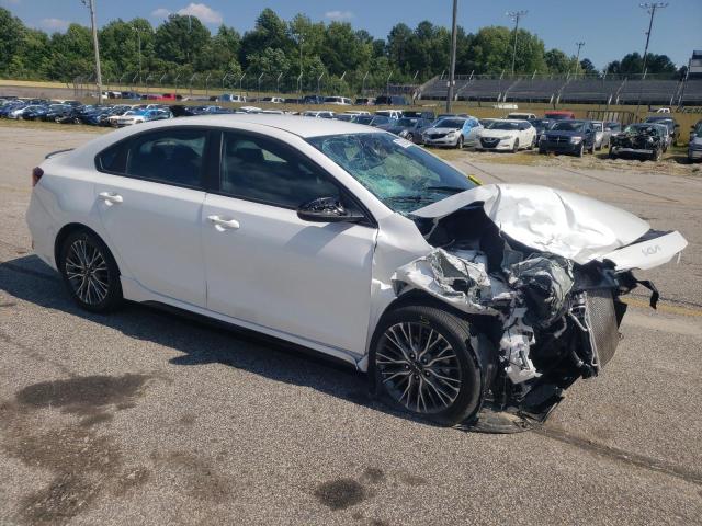 3KPF54AD0PE534895 - 2023 KIA FORTE GT LINE WHITE photo 4