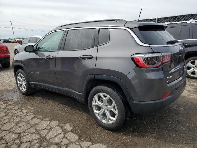 3C4NJDBNXRT135828 - 2024 JEEP COMPASS LATITUDE 石墨色 照片 2