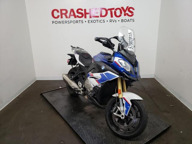 WB10D1300JZ463496 - 2018 BMW S 1000 XR ლურჯი ფოტო 1