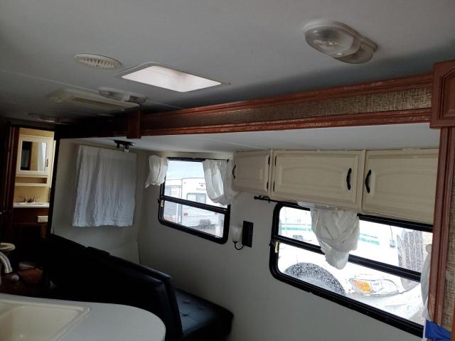 4YDT27024AB452697 - 2010 KEYSTONE OUTBACK WHITE photo 8