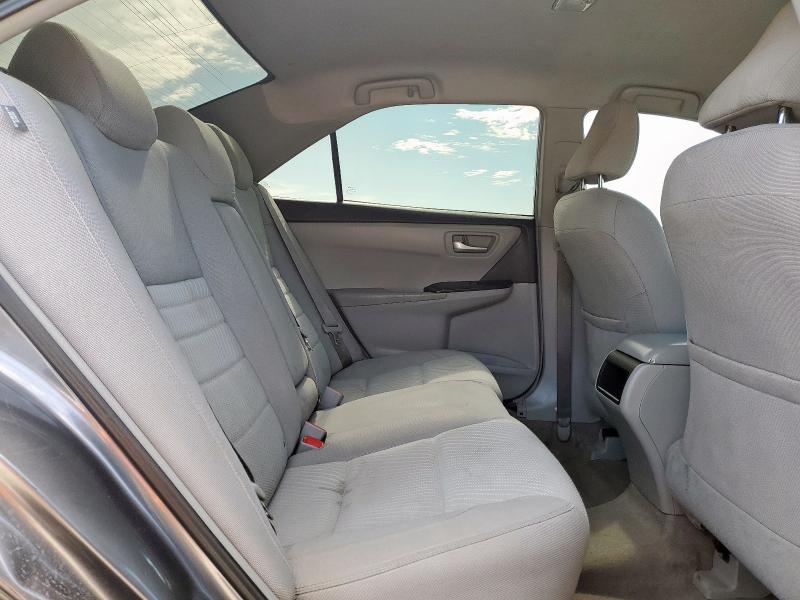 4T1BF1FK1HU291257 - 2017 TOYOTA CAMRY LE 灰色 照片 10