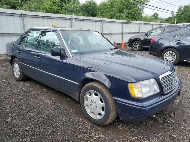 WDBEA32E0SC165625 - 1995 MERCEDES-BENZ E 320 BASE BLUE photo 4