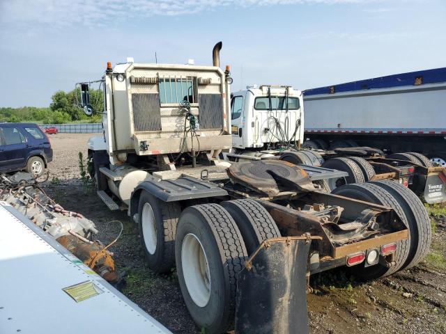 1M1AD61Y5WW002560 - 1998 MACK 600 CL600 WHITE photo 3