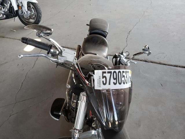 5VPCB26D473008044 - 2007 VICTORY MOTORCYCLES KINGPIN შავი ფოტო 5