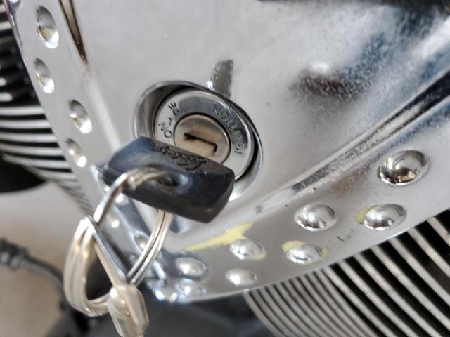 5VPCB26D473008044 - 2007 VICTORY MOTORCYCLES KINGPIN შავი ფოტო 8