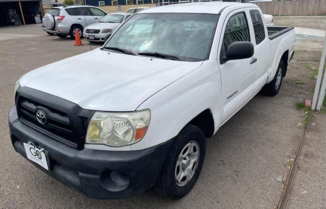 5TETX22N76Z245822 - 2006 TOYOTA TACOMA ACCESS CAB WHITE photo 2