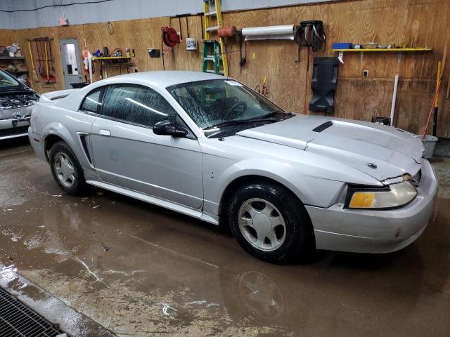 1FAFP4048YF115993 - 2000 FORD MUSTANG SILVER photo 4