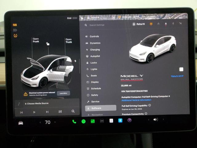 7SAYGDEF3RA307180 - 2024 TESLA MODEL Y WHITE photo 9