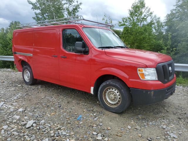 1N6BF0KMXJN802872 - 2018 NISSAN NV 1500 S RED photo 4