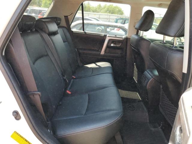 JTEBU5JR6J5588333 - 2018 TOYOTA 4RUNNER SR5/SR5 PREMIUM 白色 照片 10