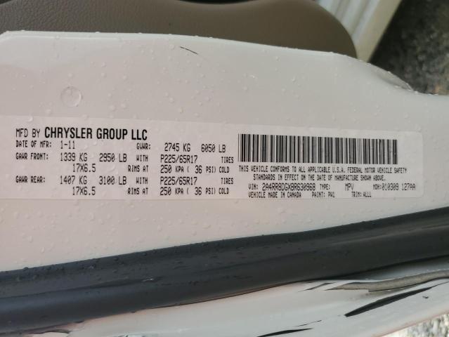 2A4RR8DGXBR630968 - 2011 CHRYSLER TOWN & COU TOURING L WHITE photo 13