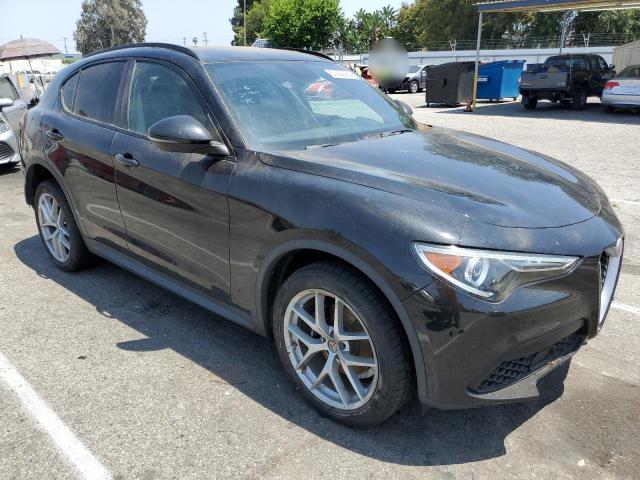 ZASPAKBN3K7C40211 - 2019 ALFA ROMEO STELVIO TI BLACK photo 4