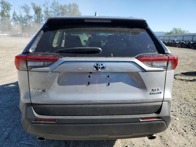 2T3RWRFV4RW210526 - 2024 TOYOTA RAV4 XLE SILVER photo 6