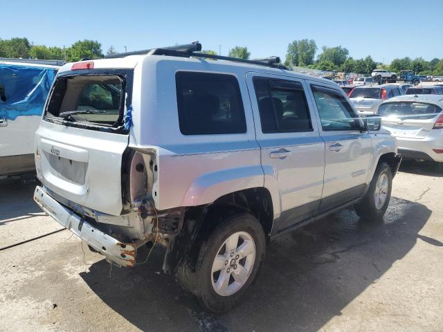 1J4NT1GA0BD267114 - 2011 JEEP PATRIOT SPORT SILVER photo 3