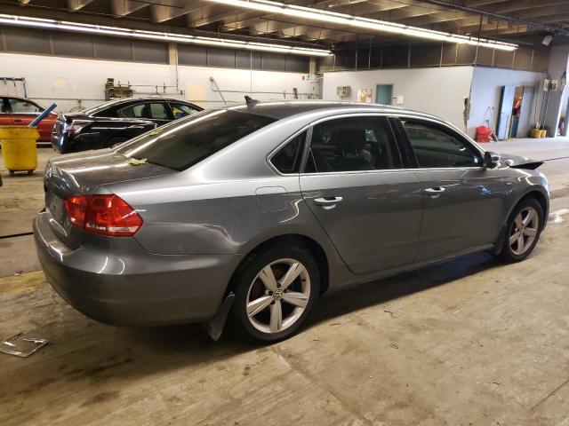 1VWAS7A34FC097014 - 2015 VOLKSWAGEN PASSAT S GRAY photo 3