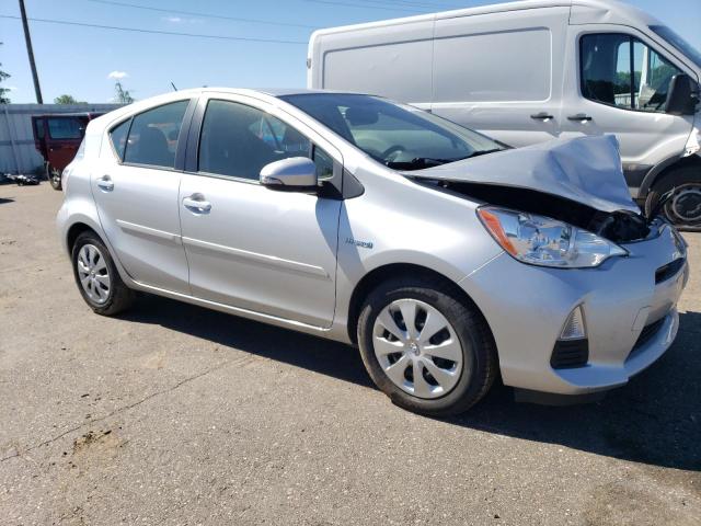 JTDKDTB32E1081204 - 2014 TOYOTA PRIUS C SILVER photo 4