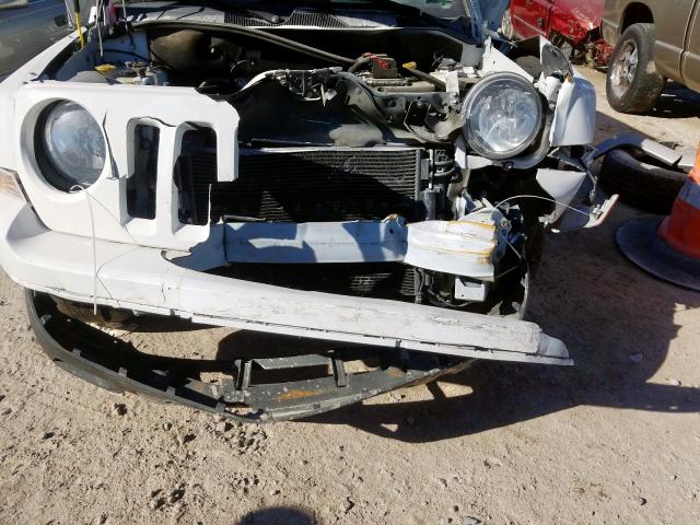 1C4NJPFA5GD647914 - 2016 JEEP PATRIOT LATITUDE  photo 9