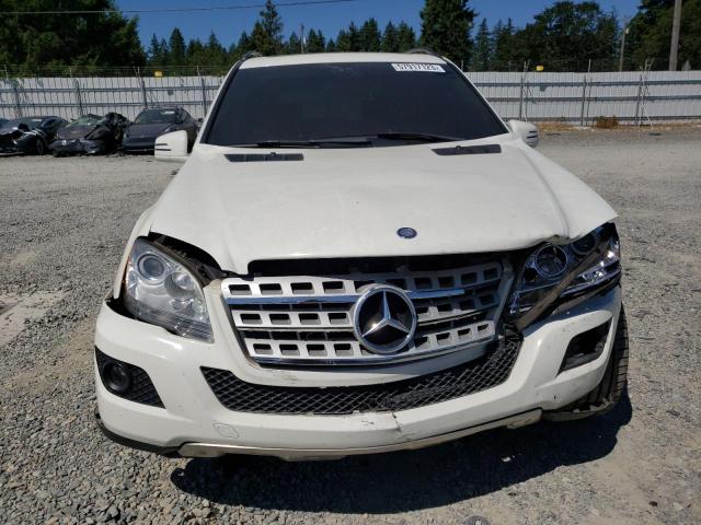 4JGBB8GB7BA732692 - 2011 MERCEDES-BENZ ML 350 4MATIC WHITE photo 5