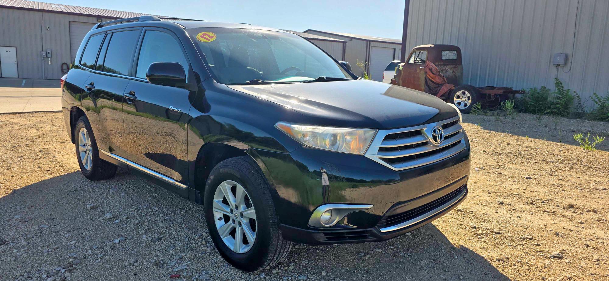 2012 TOYOTA HIGHLANDER BASE, null