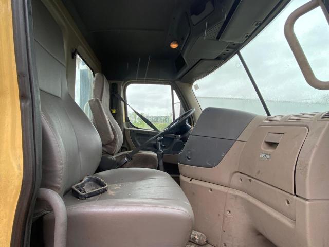 3AKJGED50GDHB5906 - 2016 FREIGHTLINER CASCADIA 1 ყვითელი ფოტო 5