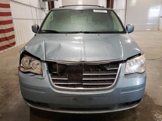 2A4RR8DX0AR330323 - 2010 CHRYSLER TOWN & COU TOURING PLUS BLUE photo 5