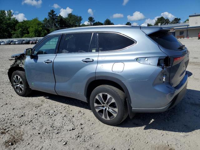 5TDGZRBH7MS154946 - 2021 TOYOTA HIGHLANDER XLE GRAY photo 2