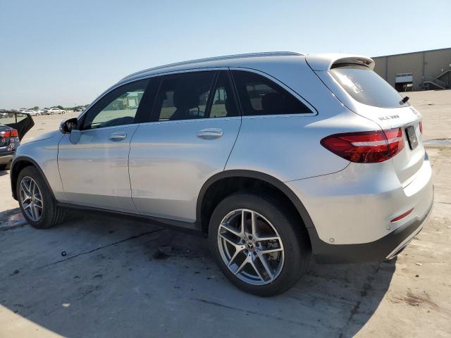 WDC0G4JB6JV089753 - 2018 MERCEDES-BENZ GLC 300 SILVER photo 2