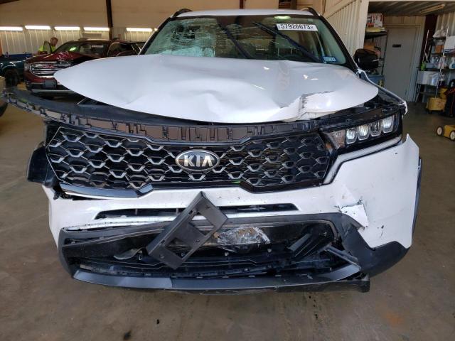 5XYRLDLCXMG039383 - 2021 KIA SORENTO S WHITE photo 5