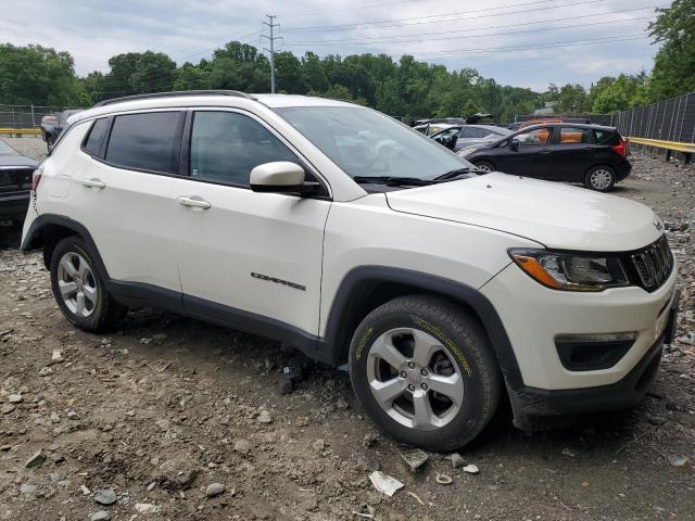 3C4NJDBBXJT455712 - 2018 JEEP COMPASS LATITUDE WHITE photo 4