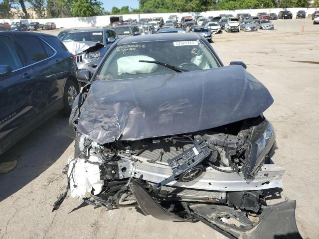 4T1G11AK1PU741760 - 2023 TOYOTA CAMRY SE NIGHT SHADE SILVER photo 5