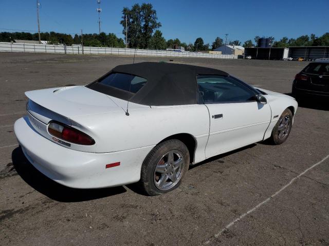 2G1FP32P8V2135419 - 1997 CHEVROLET CAMARO Z28 WHITE photo 3