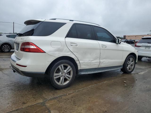 4JGDA5HB2DA105961 - 2013 MERCEDES-BENZ ML 350 4MATIC WHITE photo 3