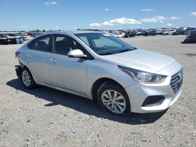 3KPC24A61LE115655 - 2020 HYUNDAI ACCENT SE SILVER photo 4