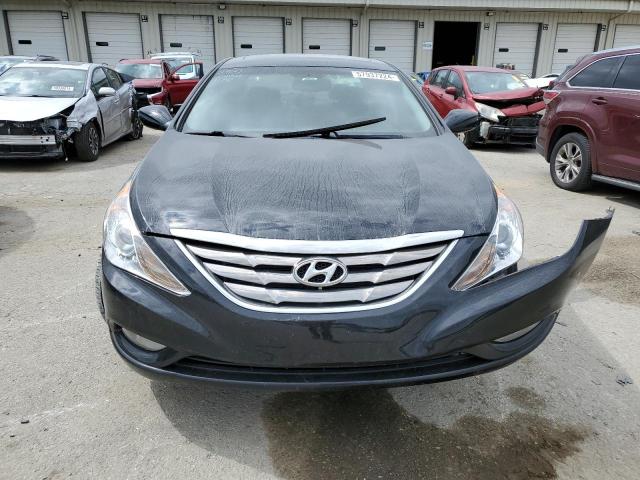 5NPEC4AC2CH396050 - 2012 HYUNDAI SONATA SE BLACK photo 5